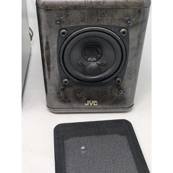 Pair of JVC - Model SP-UX 5000 Speakers  System (20Watt) Bookshelf Speakers - Picture 6 of 7